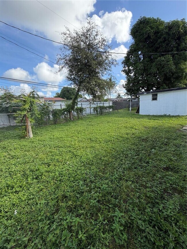 Building Photo - 2531 NW 152nd Terrace