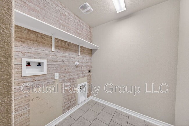 Building Photo - 8710 Fischer Falls