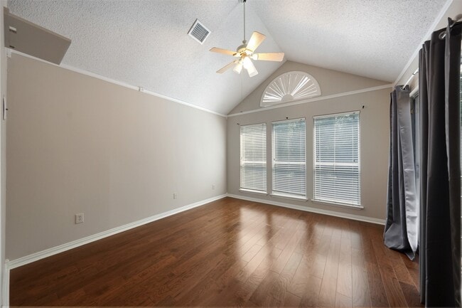 Building Photo - 3311 Golden Trails Dr