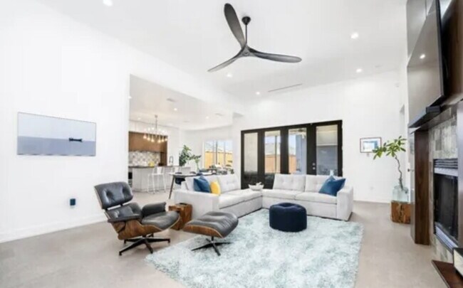 Building Photo - Beautiful 2020 Parade Home in Escondido Ranch