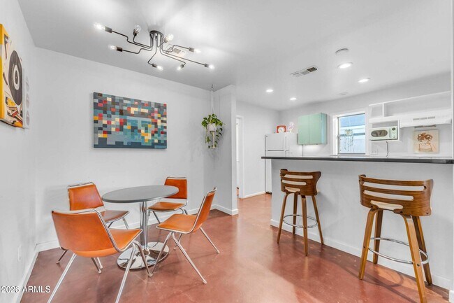 Building Photo - 2209 N 23rd St