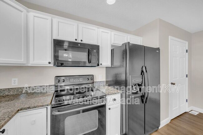 Building Photo - 25 E 2250 N