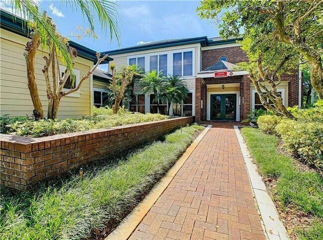 Building Photo - 10110 Winsford Oak Blvd