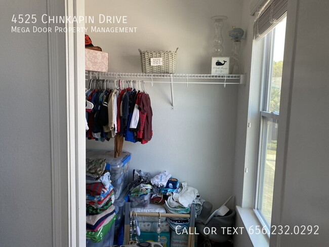 Building Photo - 4525 Chinkapin Dr