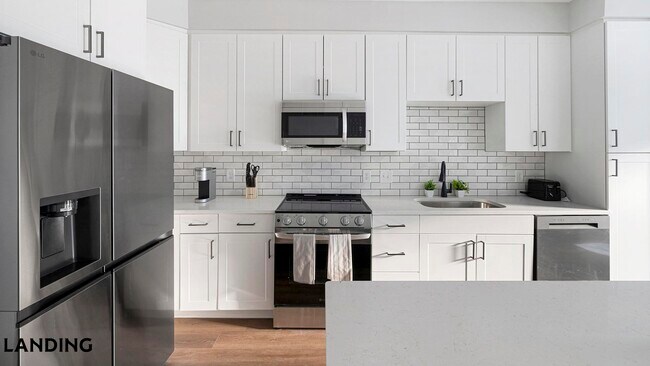 Building Photo - 1310 Hillside Ave