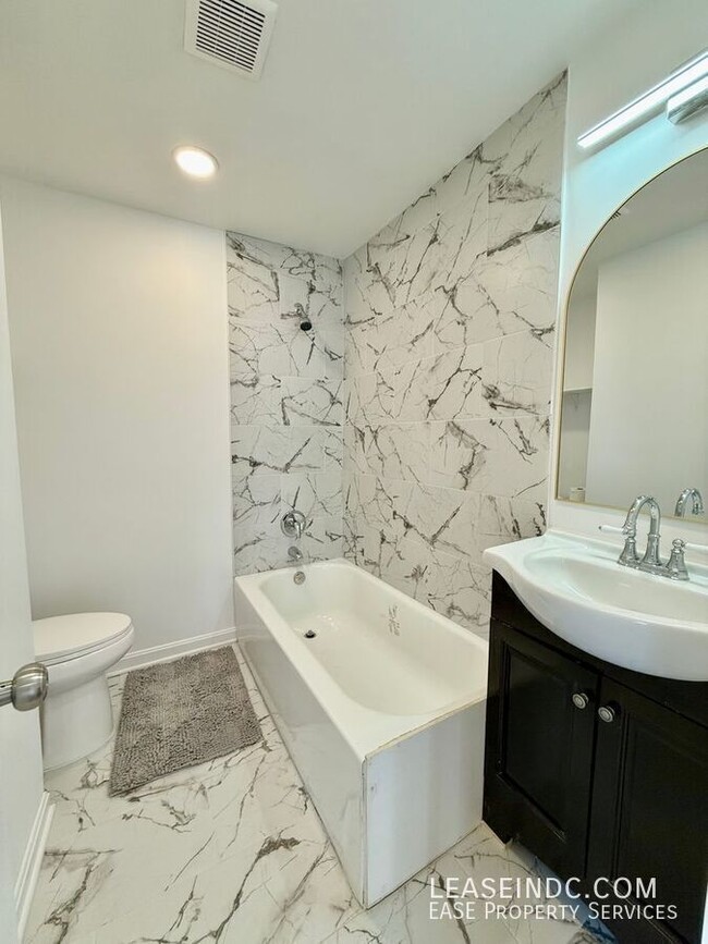 Building Photo - 513 N Street NW-