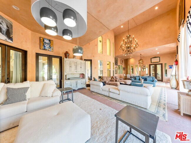 Building Photo - 14420 Merlot Ct