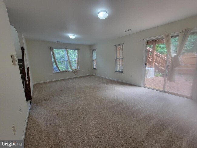 Building Photo - 20872 Ivymount Terrace