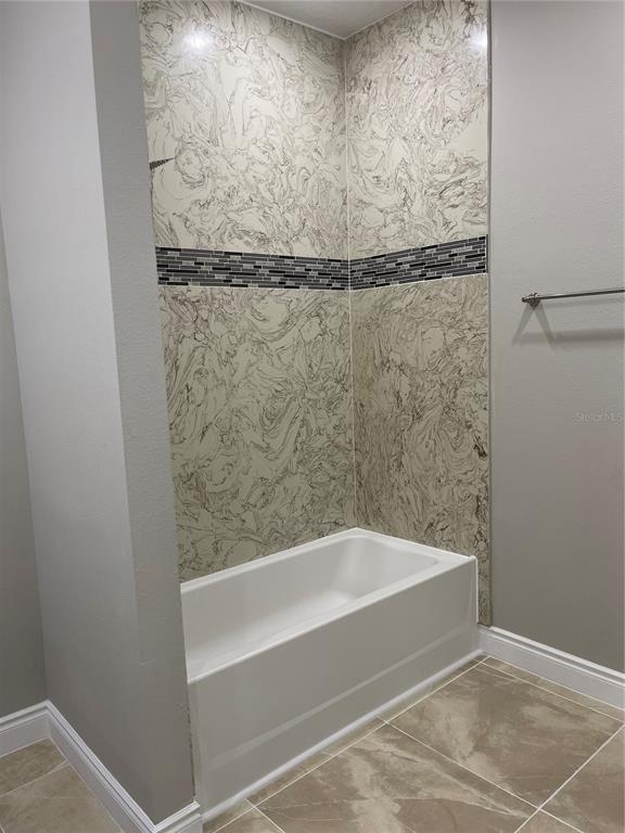 Building Photo - 1810 Brentwood Ct