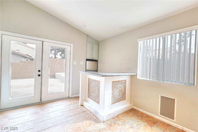 Building Photo - 1411 Bareback Ct