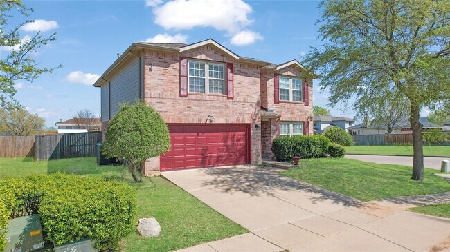 Building Photo - 1921 Southridge Ln