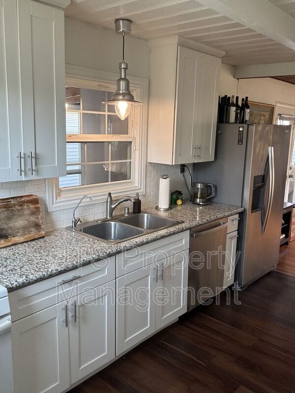 Building Photo - 3107 Del Paso Blvd