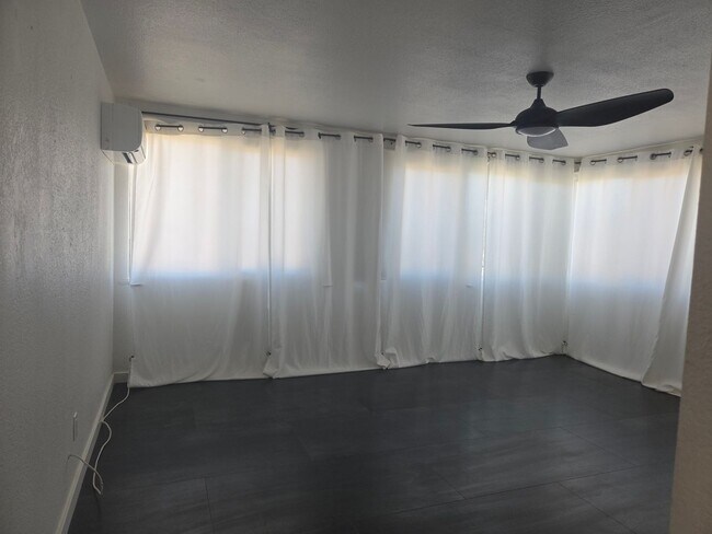 Building Photo - 3 Bedroom 1.5 Bath Modern Farmhouse near JT National Park * MOVE IN SPECIAL*