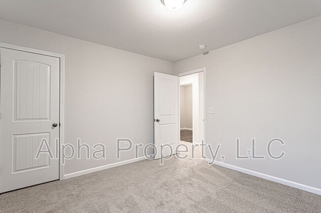 Building Photo - 320 Trail Branch Ct.