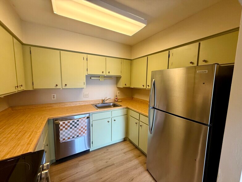 Building Photo - 3551 Timberline Trl