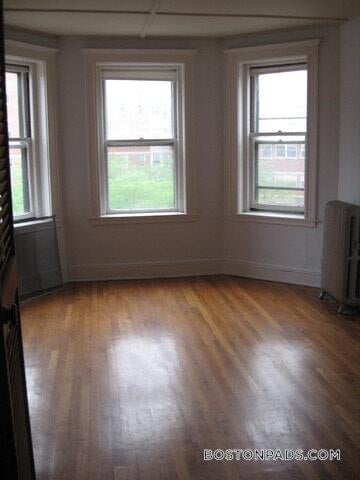 Building Photo - 137 Park Dr