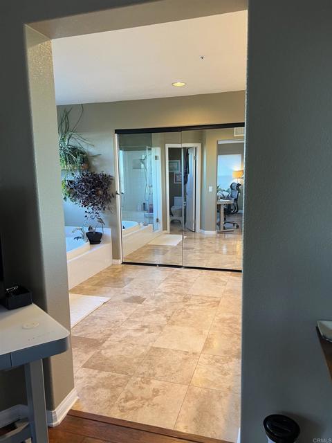 Building Photo - 1969 Woodland Heights Glen