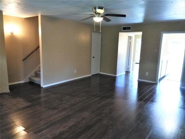 Building Photo - 5800 Lumberdale Rd