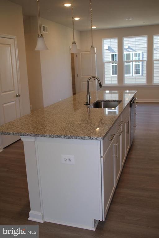 Building Photo - 2583 Hopton Ln