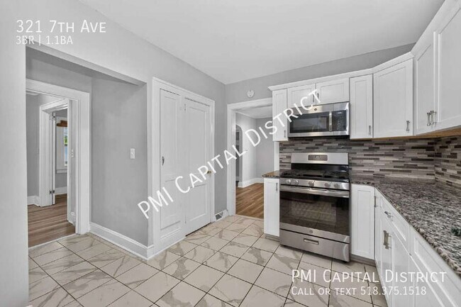 Building Photo - 321 7th Ave