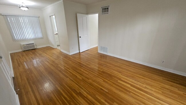 Building Photo - 4221 Los Feliz Blvd