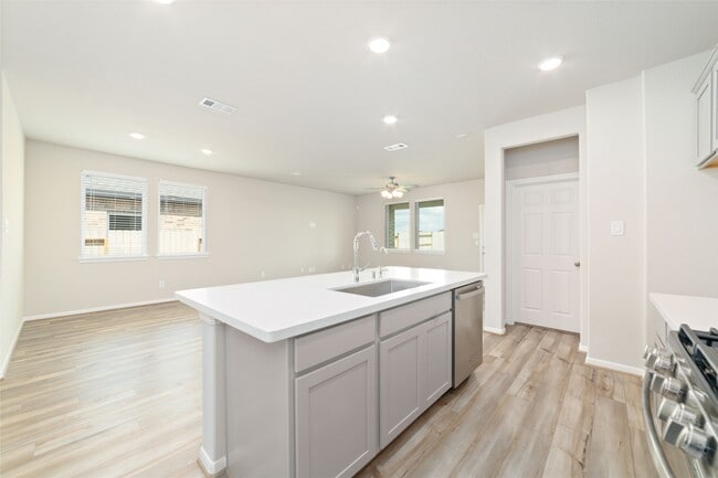 Building Photo - 27518 Beachside Arbor Dr