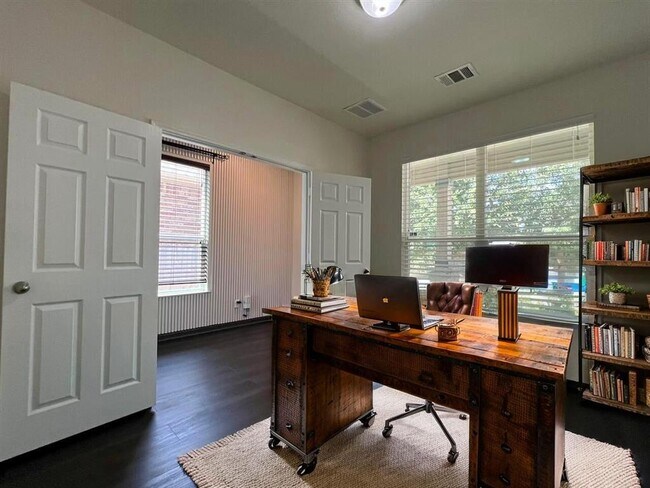 Building Photo - 309 Kaden Prince Dr