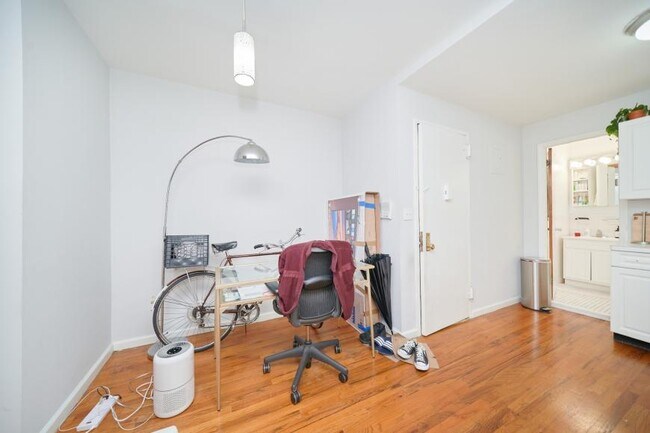 Building Photo - 1 bedroom in NEW YORK NY 10018