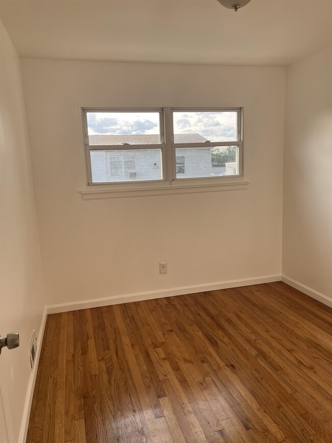 Building Photo - 4803 Aschoff Pl