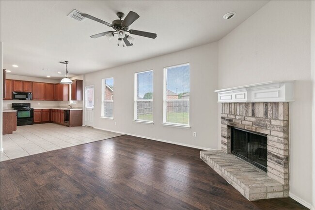 Building Photo - 8729 Noontide Dr