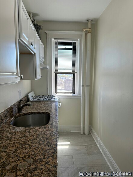 Building Photo - 17-19 Washington St.