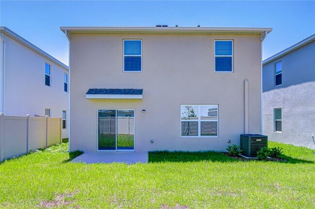 Building Photo - 32463 Weathered Oak Dr