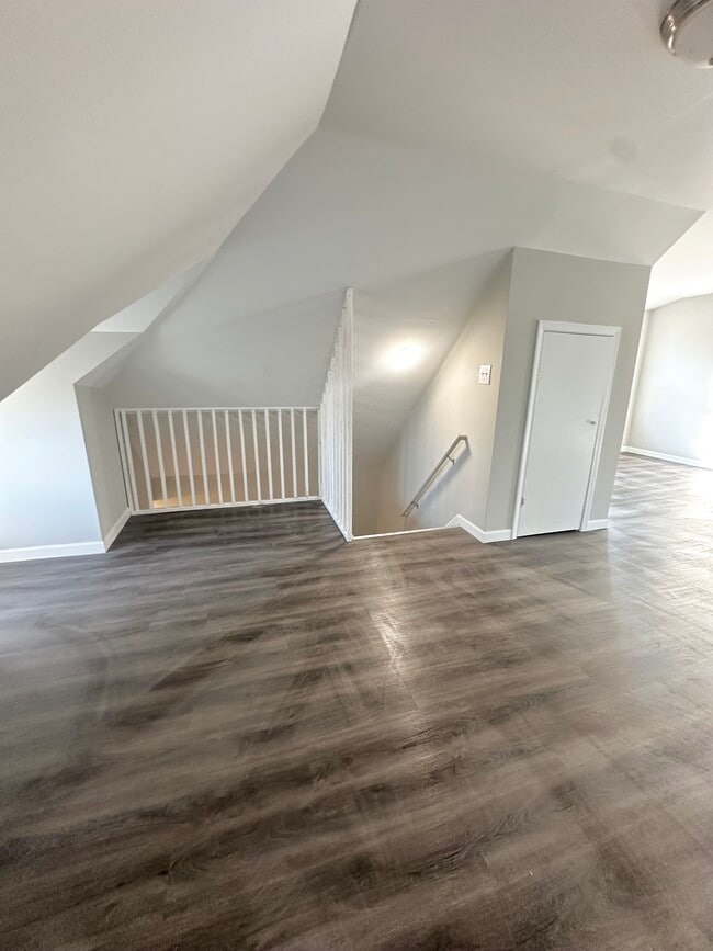 Building Photo - 349 Westminster St