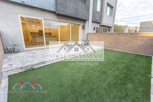 Building Photo - 1953 W Kinfield Trail