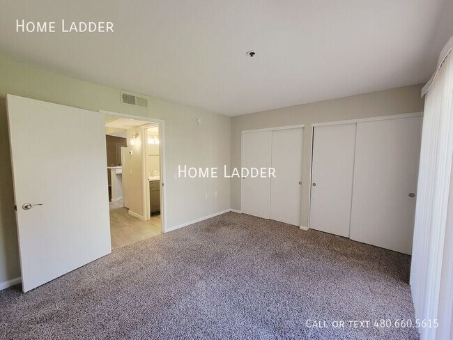 Building Photo - 12221 W Bell Rd