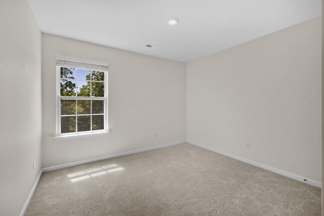 Building Photo - 7237 Finnigan Rd