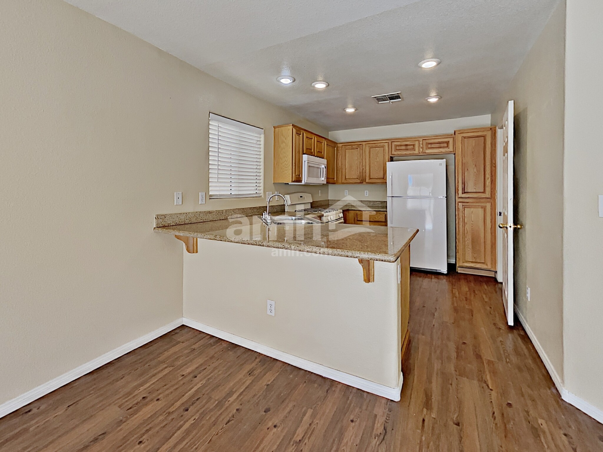 Building Photo - 6526 Brook Cottage Ln