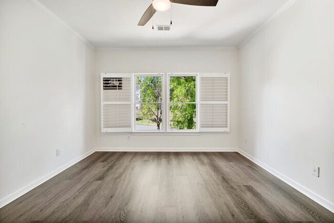 Building Photo - 7015 Blackthorn Ln