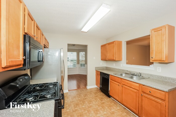 Building Photo - 980 Brisley Cir