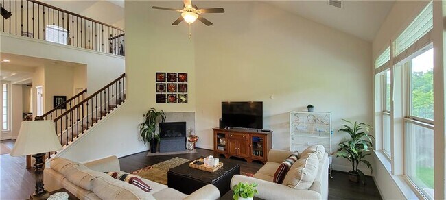 Building Photo - 2268 Hat Bender Lp