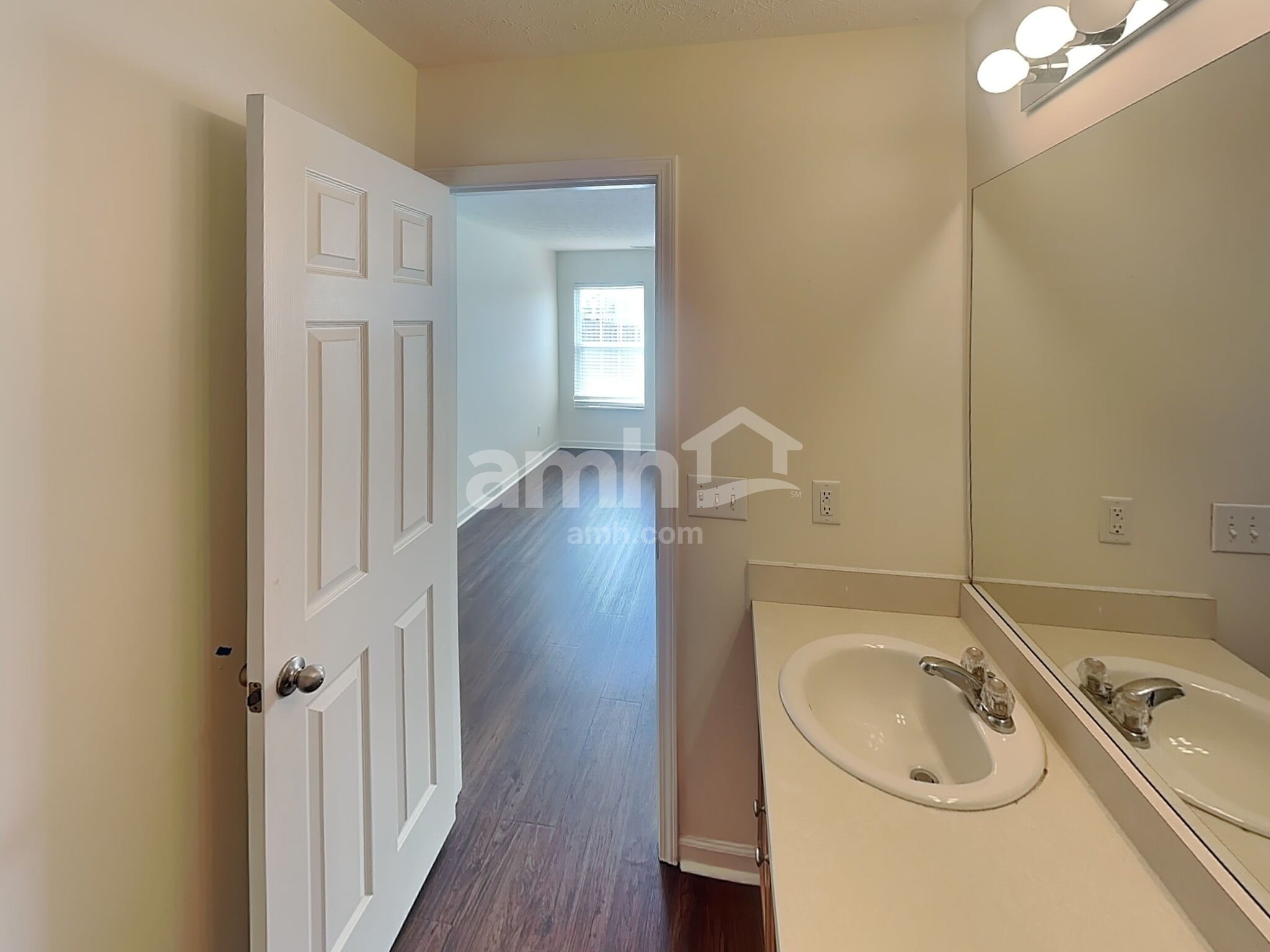 Building Photo - 334 Stewart Springs Dr
