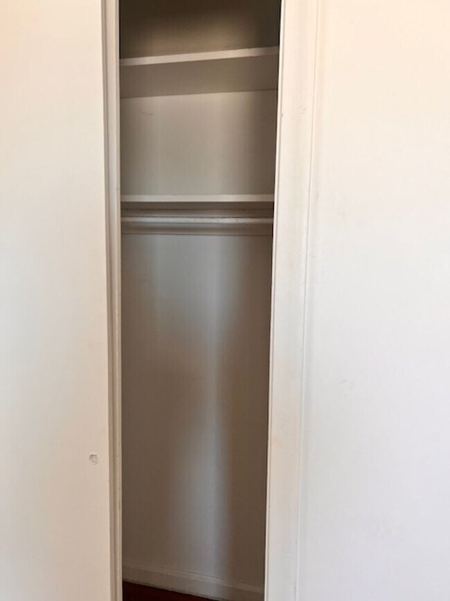Building Photo - 112 S 100 E