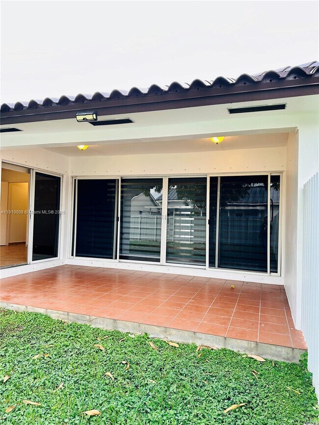 Building Photo - 1101 NW 134th Pl