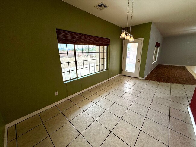 Building Photo - 2116 Roy Rogers Way