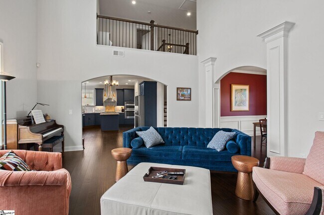 Building Photo - 222 Montview Cir