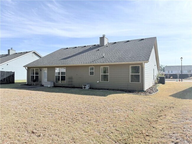 Building Photo - 138 Livingston Ct