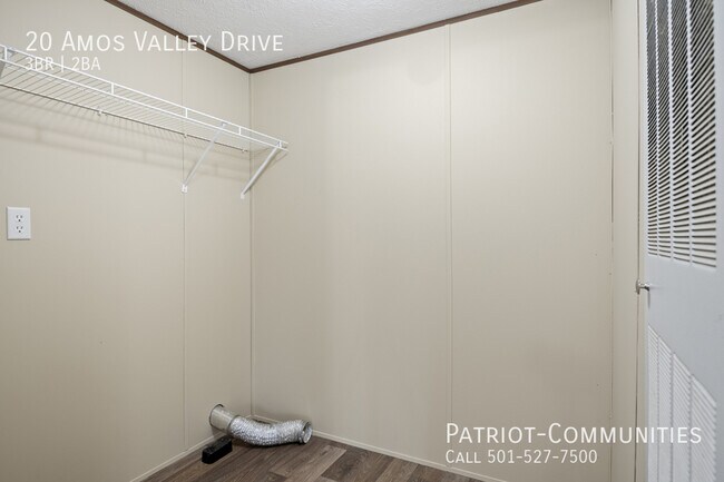 Building Photo - 20 Amos Valley Dr