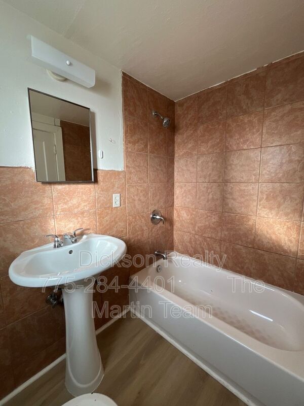 Building Photo - 850 G St