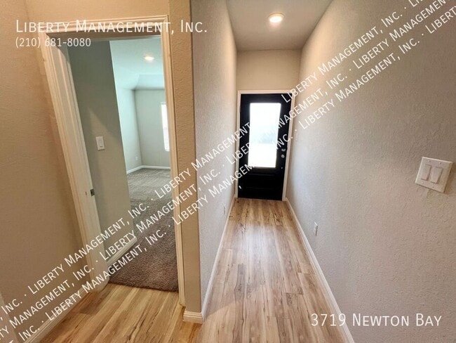 Building Photo - 3719 Newton Bay