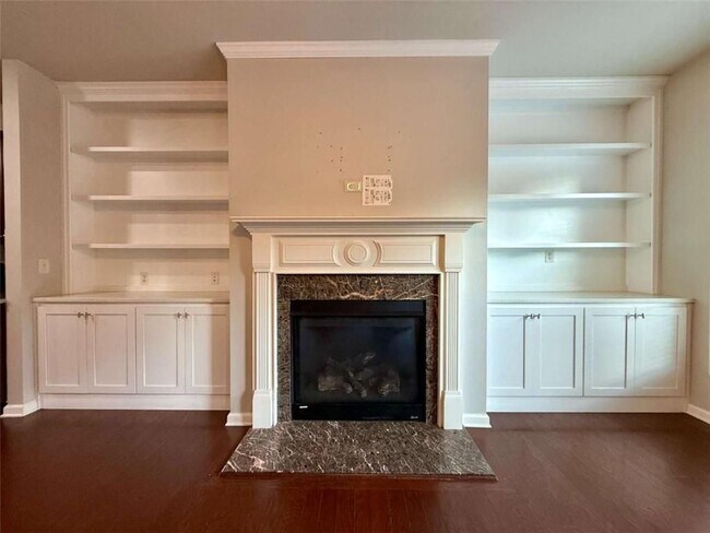 Building Photo - 5115 Breezewood Cir